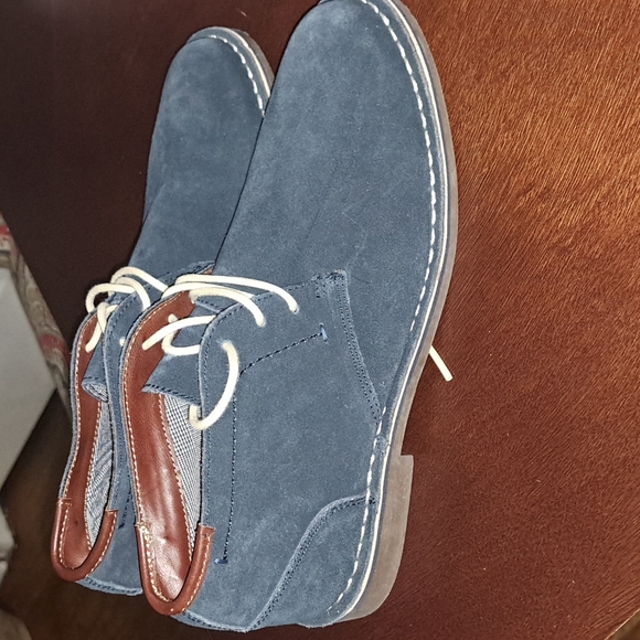 Kenneth Cole chukka boots - Picture 2 of 5